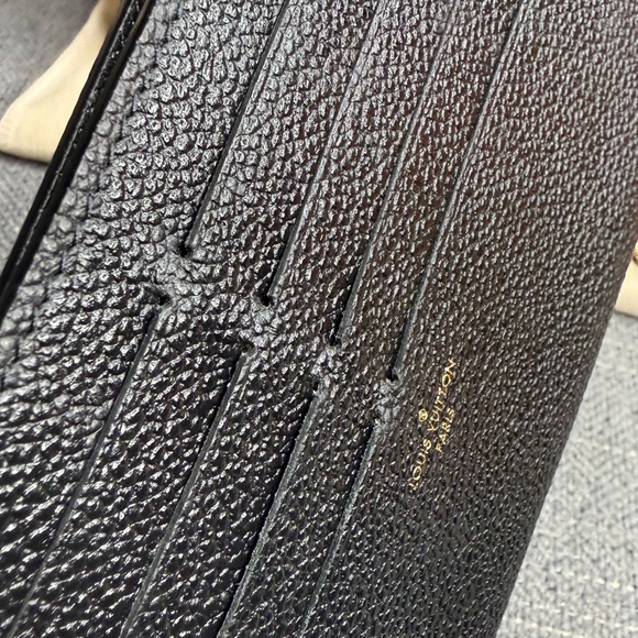 Louis Vuitton Felicie empreinte leather card holder - Picture 3 of 5